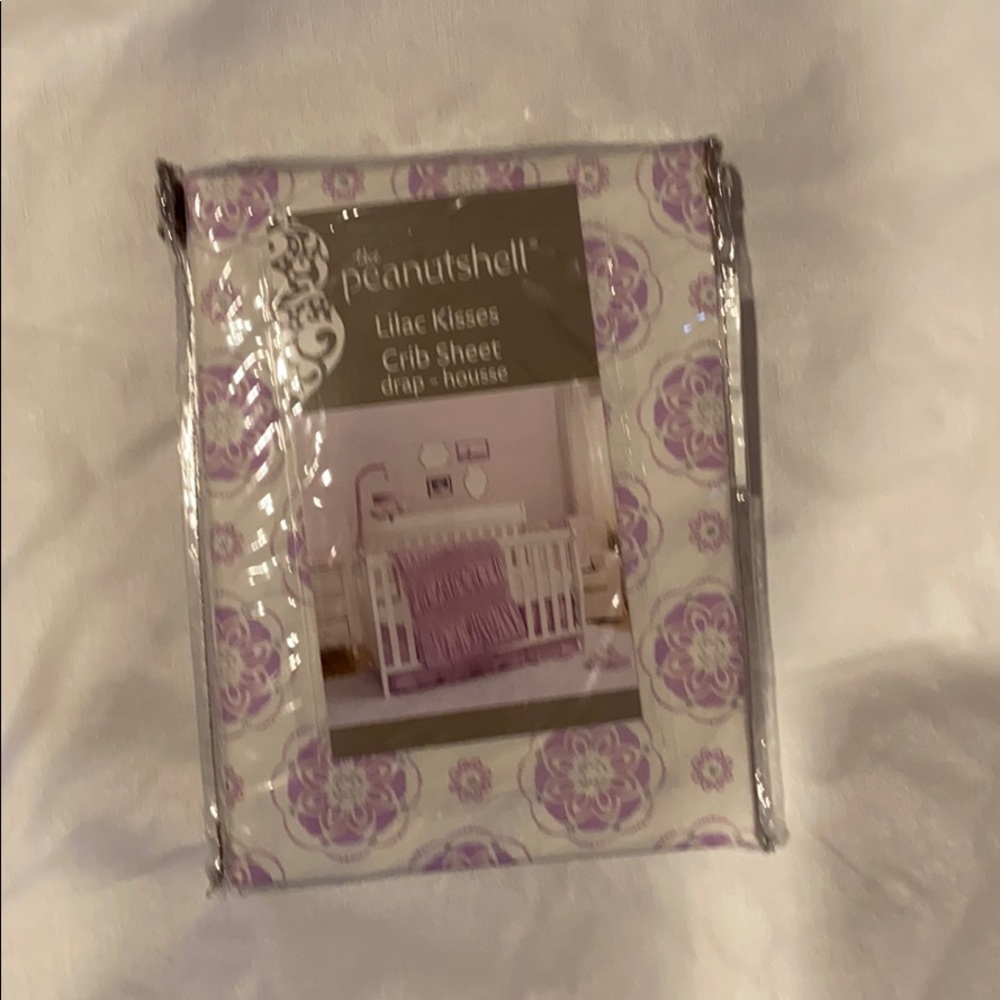 The Peanutshell Lilac Kisses Crib Sheet